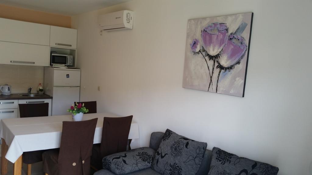 Apartments Villa Katija Drvenik  Bagian luar foto