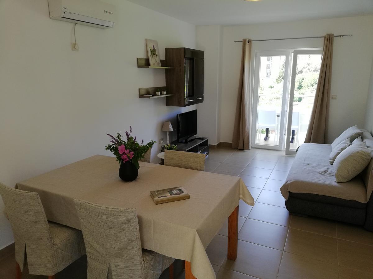 Apartments Villa Katija Drvenik  Bagian luar foto