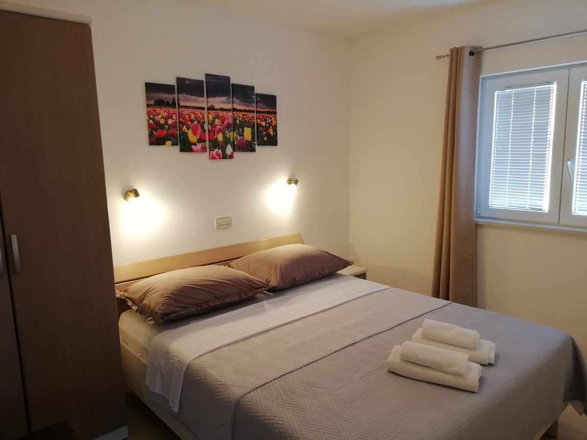 Apartments Villa Katija Drvenik  Bagian luar foto
