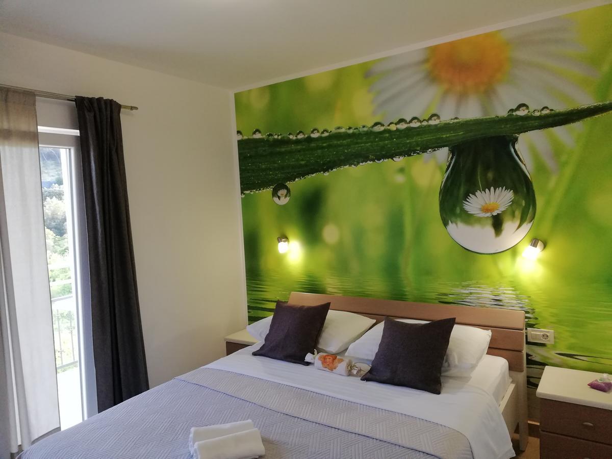Apartments Villa Katija Drvenik  Bagian luar foto